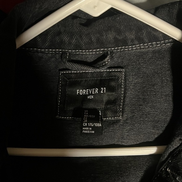 Jean jacket - Picture 3 of 4